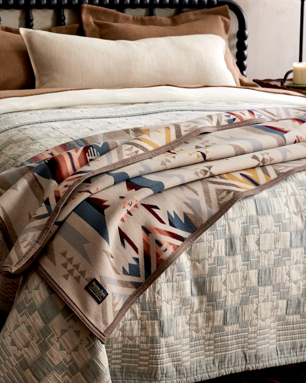 White Sands Blanket in Pure Virgin Wool - Pendleton Quality