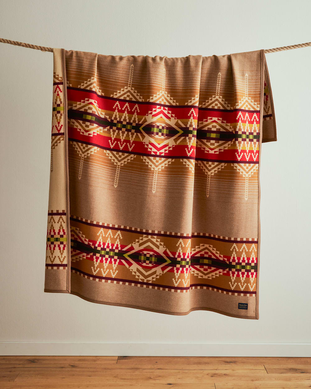 Cozy up & Shop the Beacon Rock Blanket - Pendleton Smart Buy