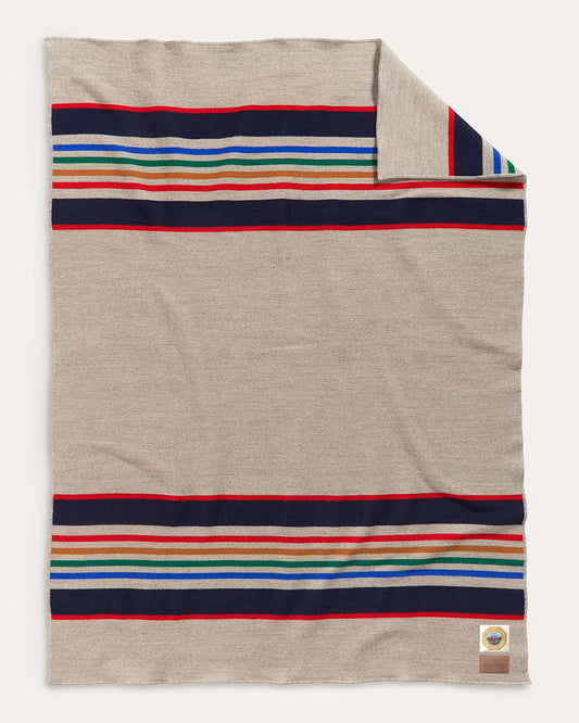 Yellowstone National Park Throw With Carrier - Pendleton Popular