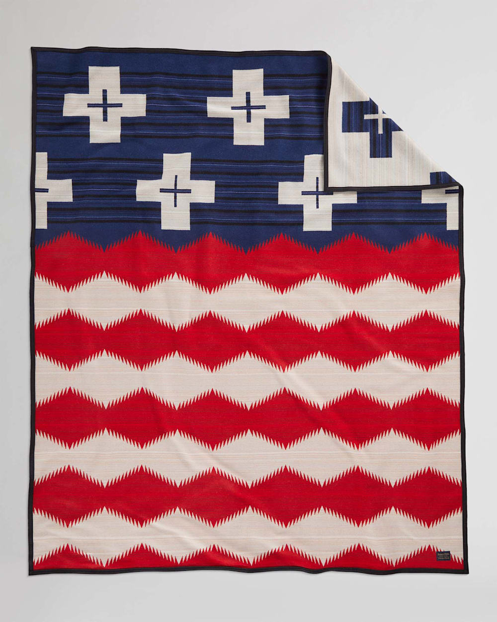 Shop Brave Star Blanket for Iconic American Style - Pendleton Sale