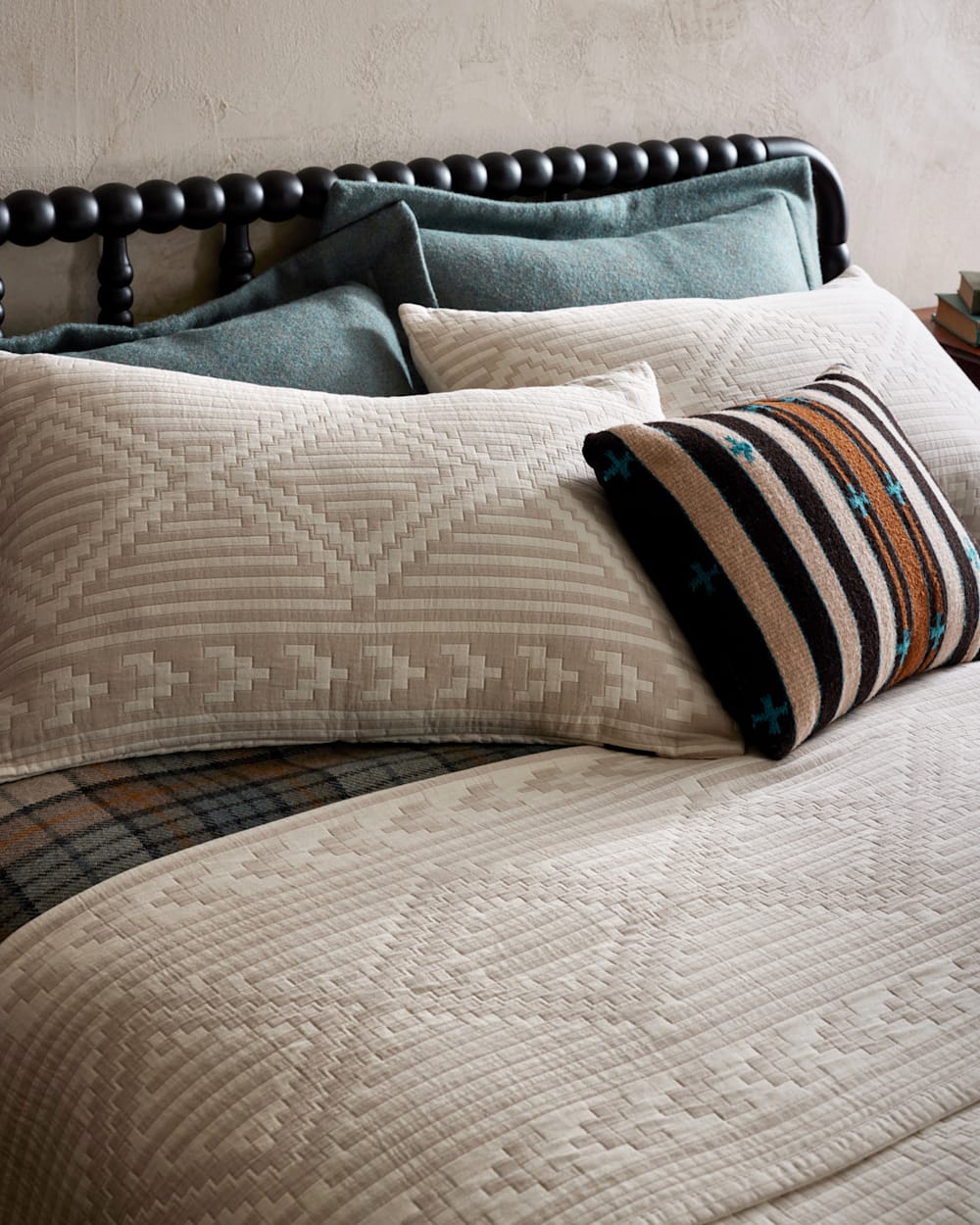 Ganado Cotton Matelasse Coverlet & Sham Set - Pendleton Deals