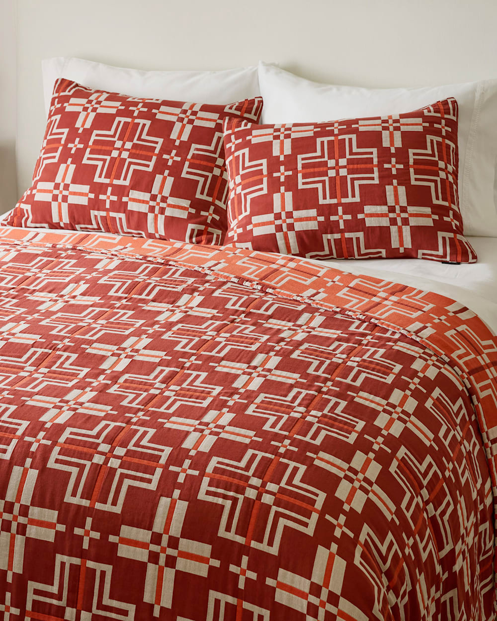 San Marcos Cotton Matelasse Coverlet Collection - Pendleton Quality