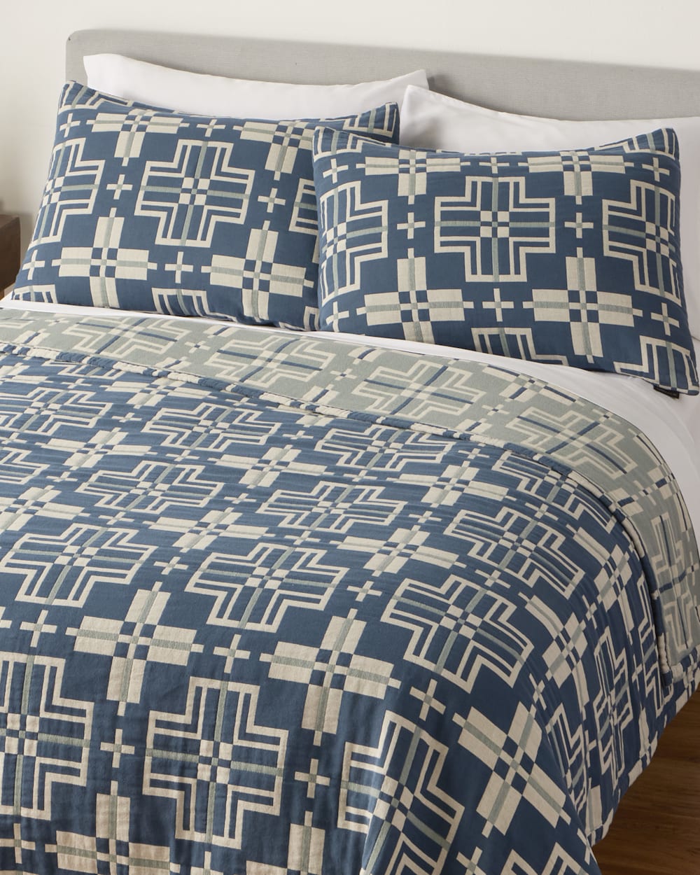 San Marcos Cotton Matelasse Coverlet Collection - Pendleton Sale