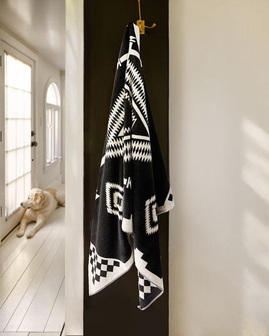 Los Ojos Plush Spa Towel - Pendleton Classic