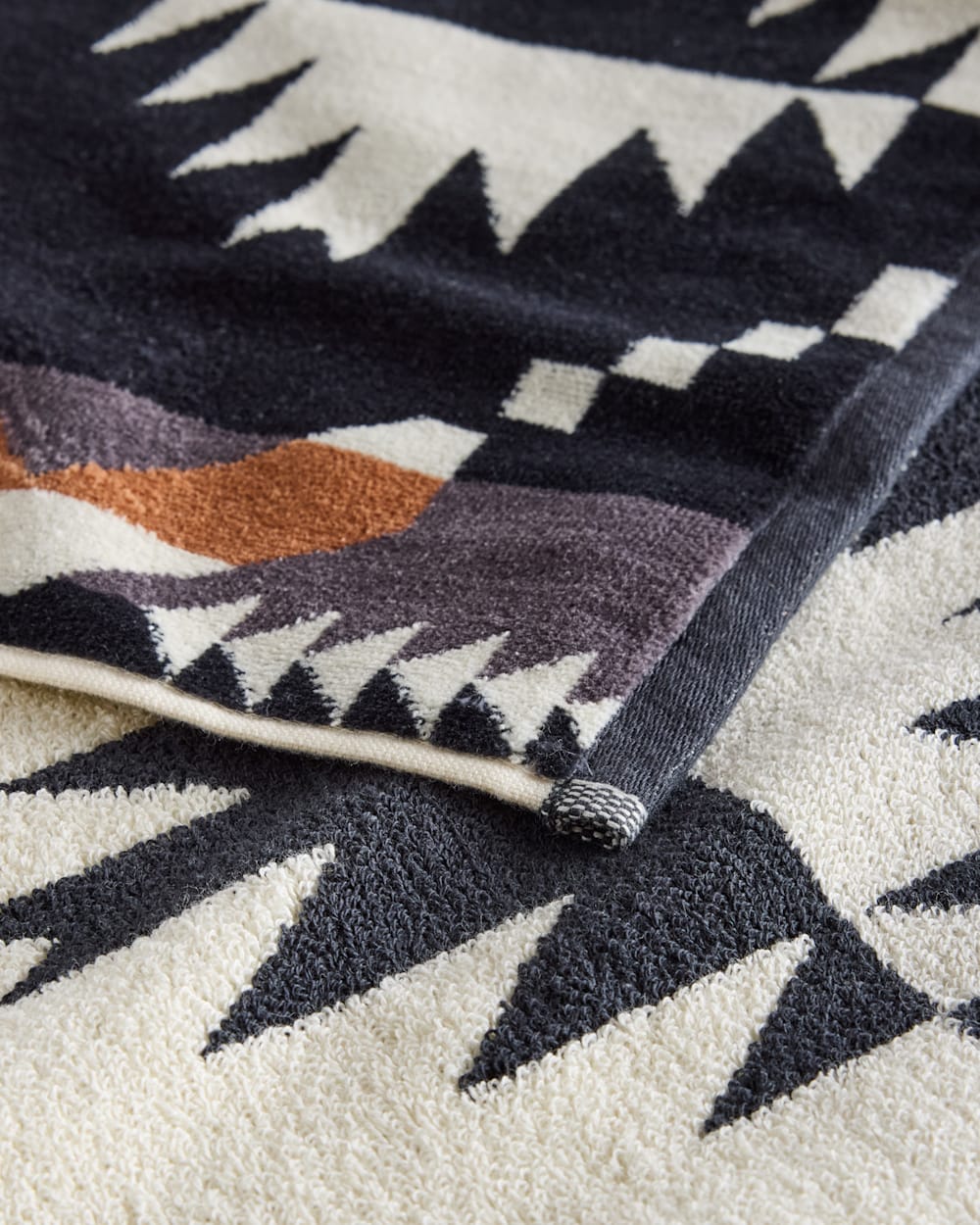 Shop Spider Rock Towels: Luxurious Comfort - Pendleton Signature