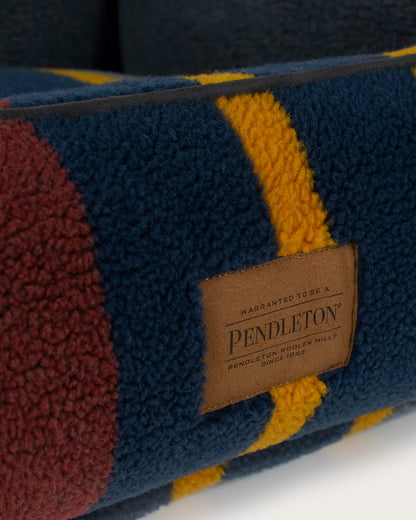Yakima Camp Pet Kuddler Bed for Cozy Comfort - Pendleton New