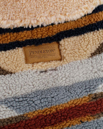 Buy Wyeth Trail Pet Coat Warm and Stylish Outdoor Jacket - Pendleton Trusted