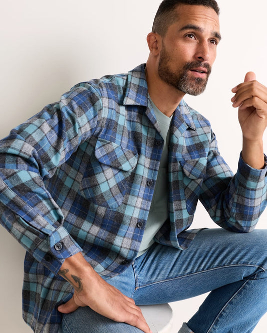 Shop Men's Plaid Wool Board Shirt: Stylish Comfort - Pendleton Essential