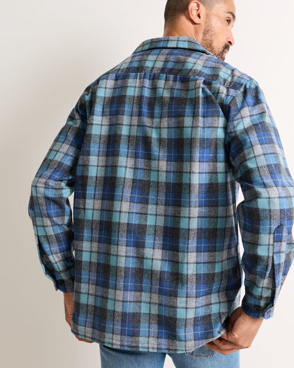 Shop Men's Plaid Wool Board Shirt: Stylish Comfort - Pendleton Essential