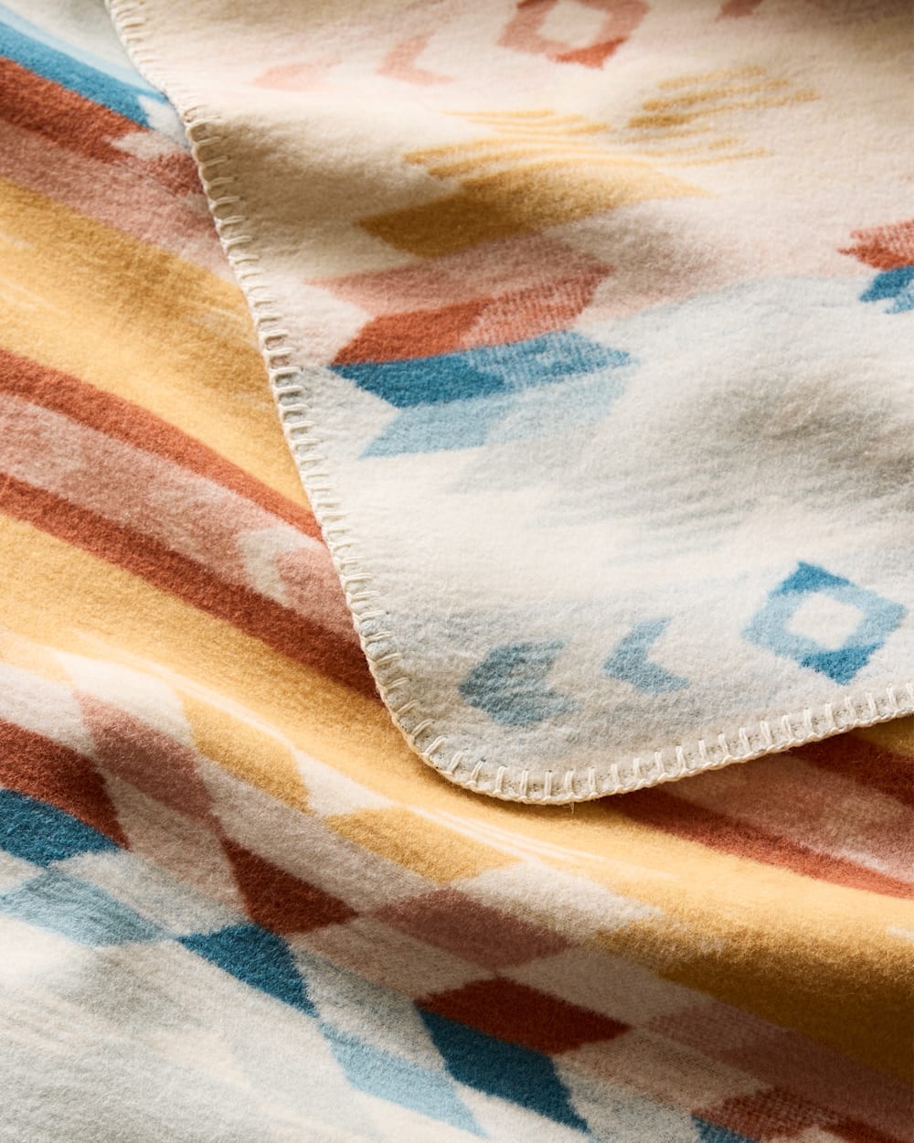 Buy Wyeth Falls Organic Cotton Baby Blanket for Soft Warmth - Pendleton Smart Buy