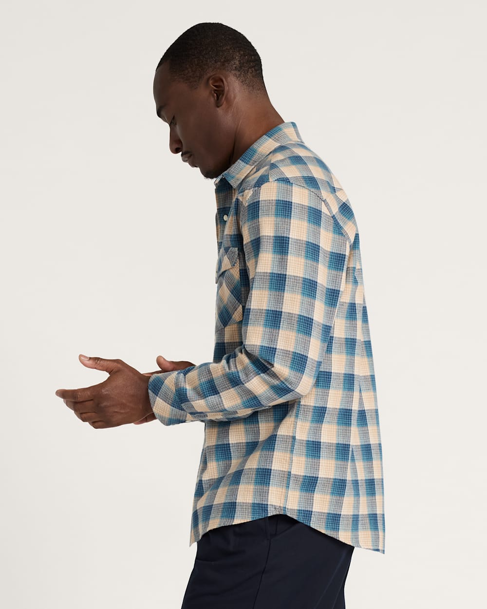 Shop Men's Plaid Wyatt Cotton Shirt in Shirts - Pendleton Essential