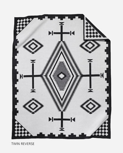 Shop the Los Ojos Blanket - Pendleton Signature