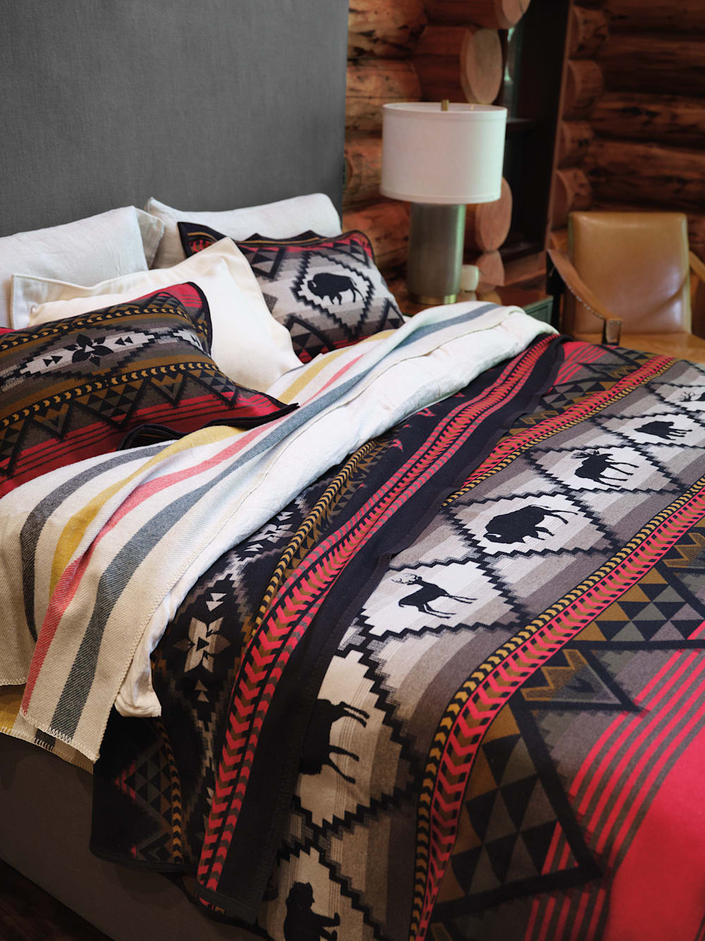 Lost Trail Jacquard Bedding Set - Pendleton Top Pick