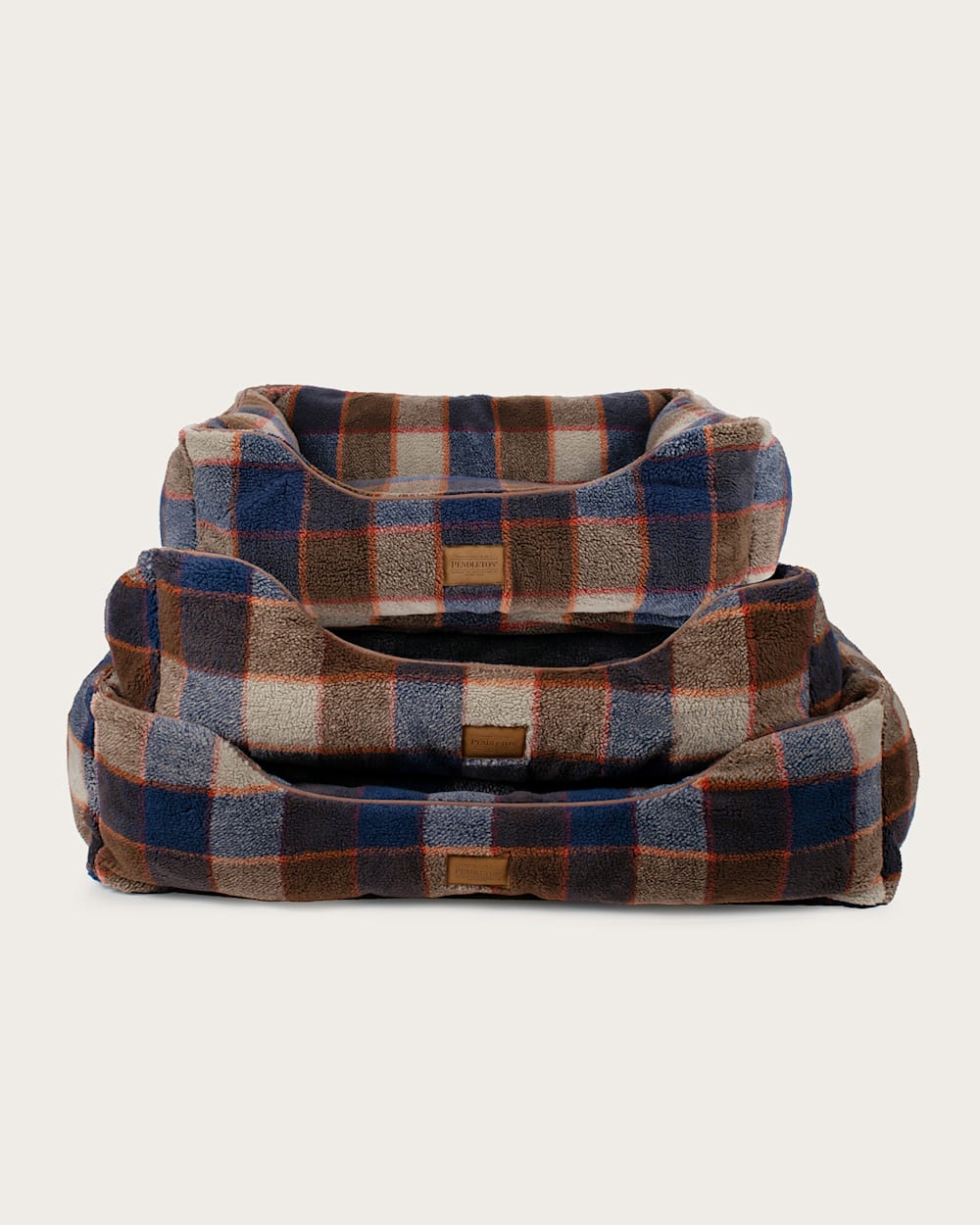 MOUNTAIN PLAID PET BED - KUDDLER - Pendleton Exclusive