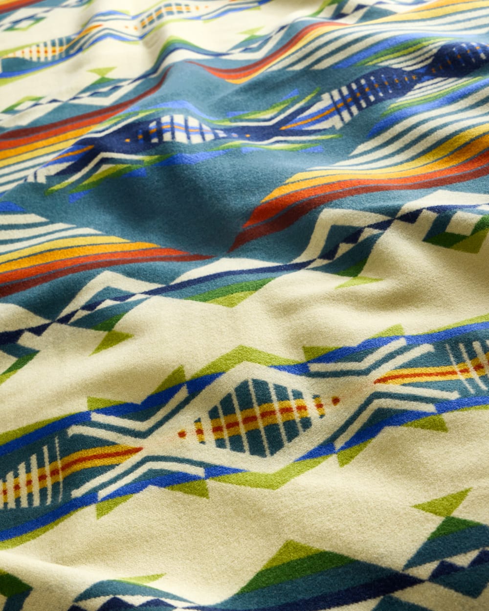 Creekside Virgin Wool Bed Blanket - Pendleton Classic