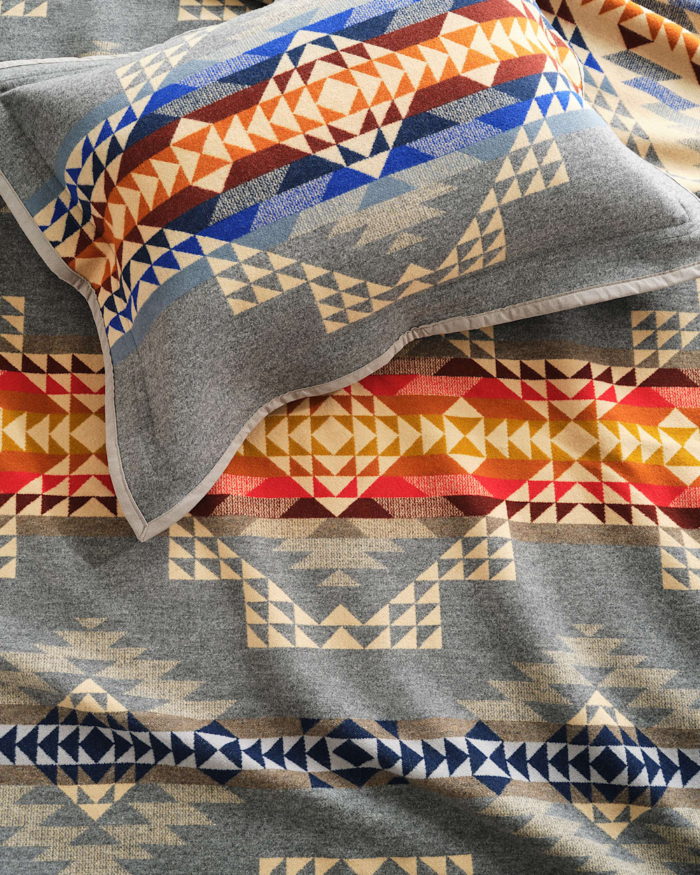 Shop The Smith Rock Blanket - Pendleton Premium