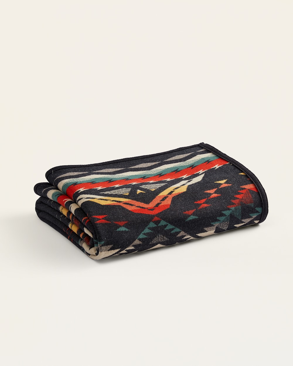 Wrap Yourself in Comfort & Warmth of Bridge Creek Blanket - Pendleton Trusted