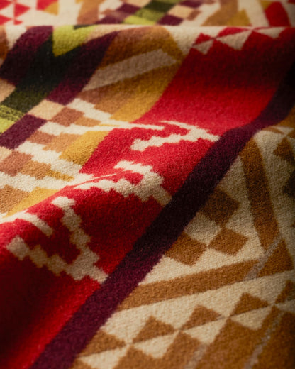Cozy up & Shop the Beacon Rock Blanket - Pendleton Smart Buy